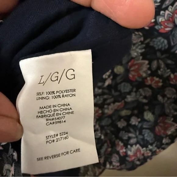 Cabi Flirt V Neck Tank Floral Print Sz Large #5224 - Picture 9 of 10